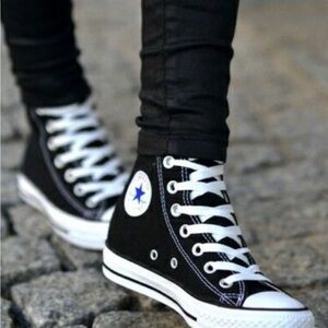 Converse Women's Black High-Top Sneakers US 7 or Men’s US 5